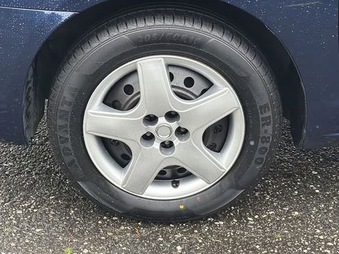 Used 2004 Toyota Matrix image 12