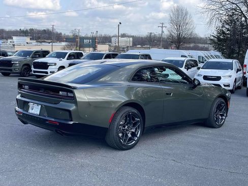 New 2026 Dodge Charger Scat Pack w/ Blacktop Package AWD/4WD image 7