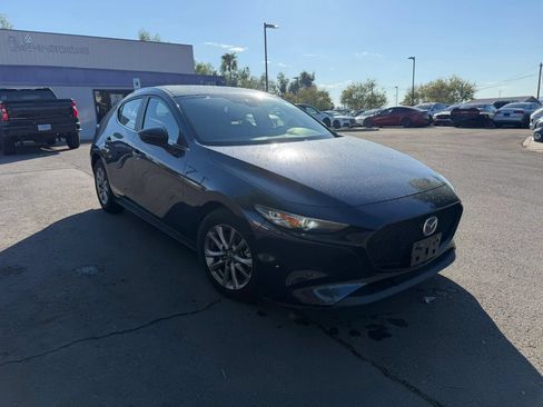 Used 2021 MAZDA MAZDA3 s FWD image 4
