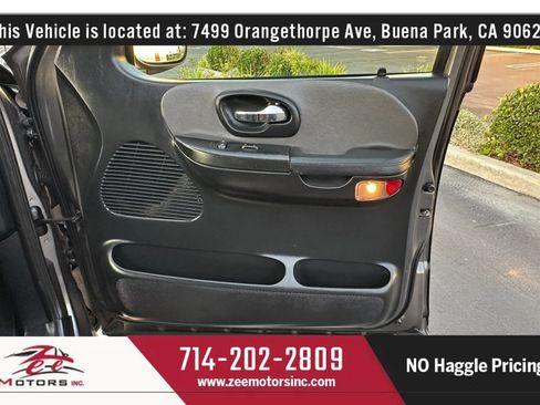 Used 2002 Ford F150 Harley-Davidson RWD image 42
