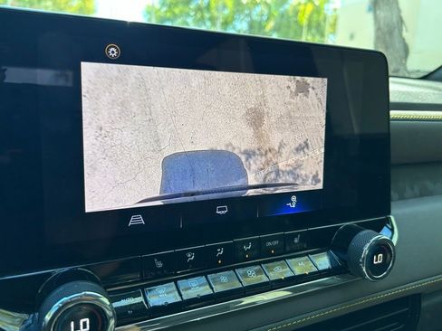 Used 2023 Chevrolet Colorado ZR2 image 27