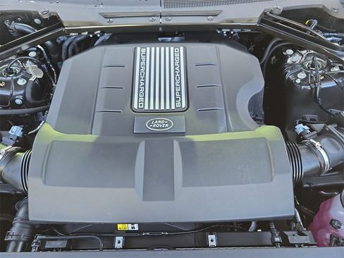 New 2026 Land Rover Defender 130 V8 image 32