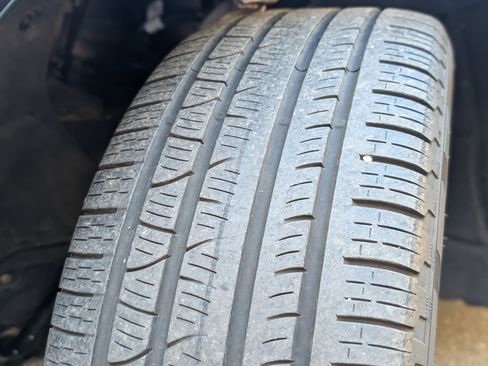 Used 2024 Audi Q5 e Premium Plus w/ Premium Plus Package image 39