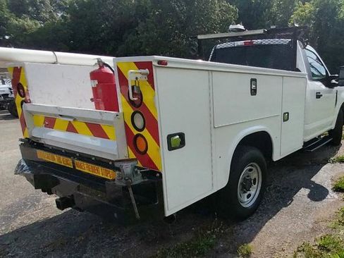 Used 2017 Ford F250 XL w/ Power Equipment Group image 8