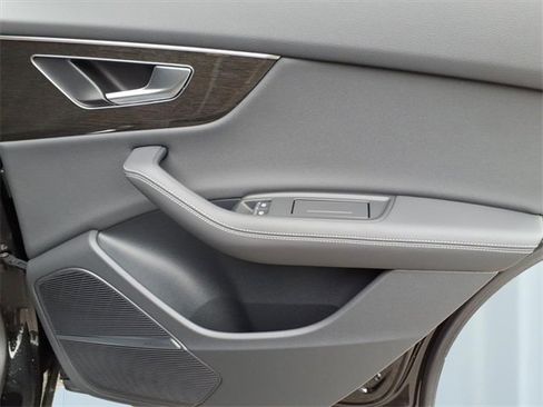 New 2026 Audi Q8 Premium Plus image 7