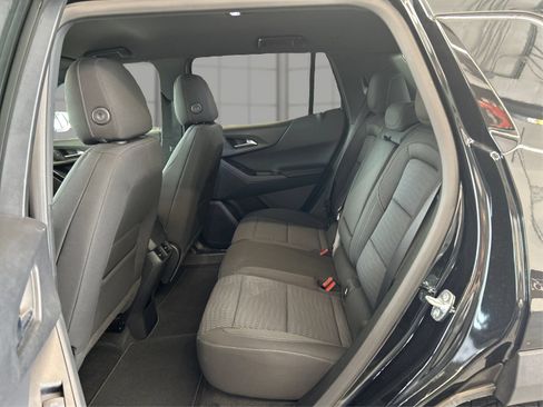 Used 2026 Chevrolet Equinox LT FWD image 10