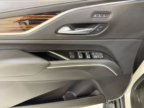 Used 2024 Cadillac Escalade ESV Premium Luxury w/ Performance Package image 16