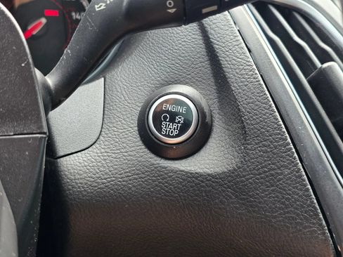 Used 2017 Ford Focus ST FWD image 29