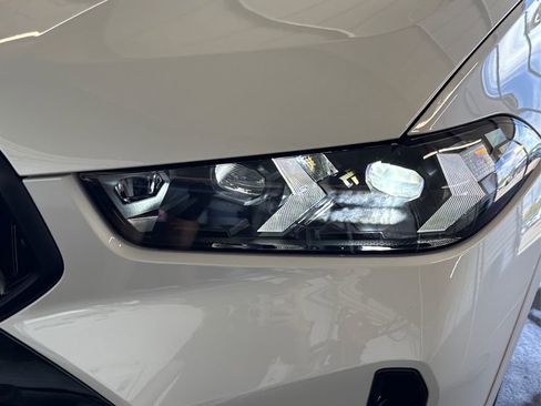 New 2026 BMW X6 xDrive40i w/ Executive Package image 16