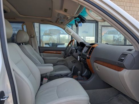 Used 2003 Lexus GX 470 AWD/4WD image 24