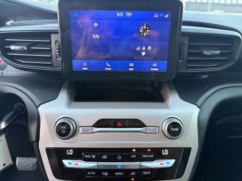 Used 2021 Ford Explorer 2WD image 18