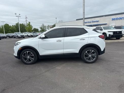Used 2021 Buick Encore GX Select FWD image 17