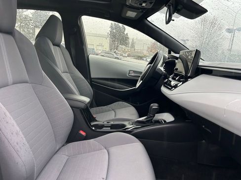 Certified 2024 Toyota Corolla SE w/ SE Package image 16