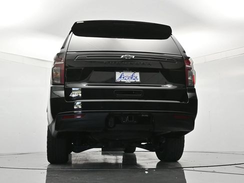 Used 2023 Chevrolet Suburban Z71 w/ Luxury Package AWD/4WD image 44