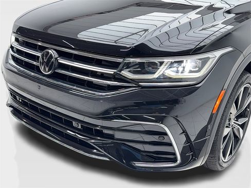 Used 2023 Volkswagen Tiguan SEL R-Line image 5