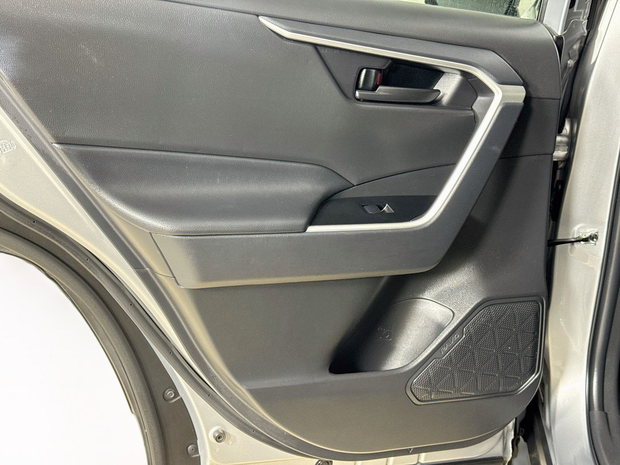 Certified 2025 Toyota RAV4 LE AWD/4WD image 21