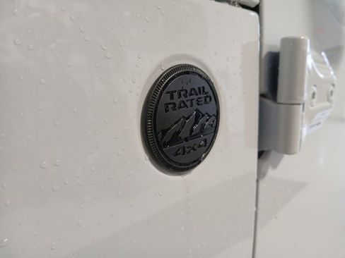 New 2026 Jeep Gladiator Sport AWD/4WD image 30