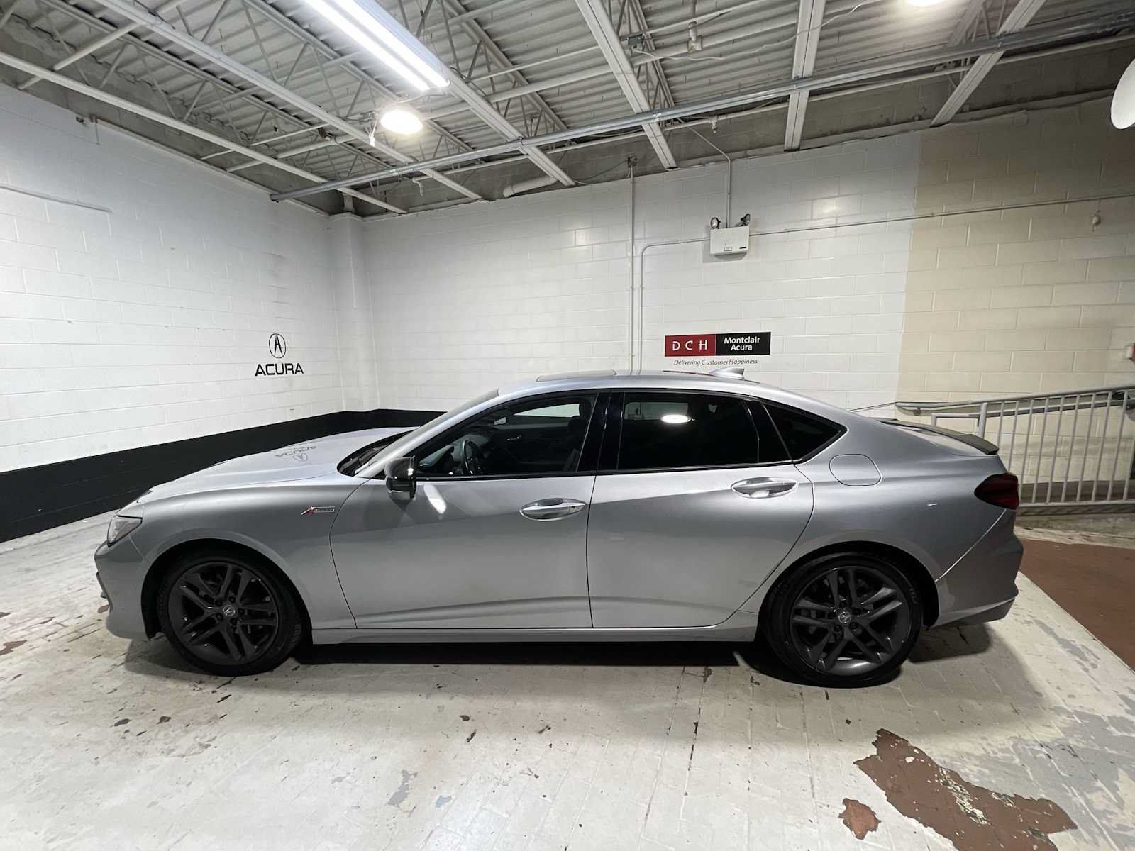 Used 2024 Acura TLX w/ A-SPEC Package AWD/4WD image 3
