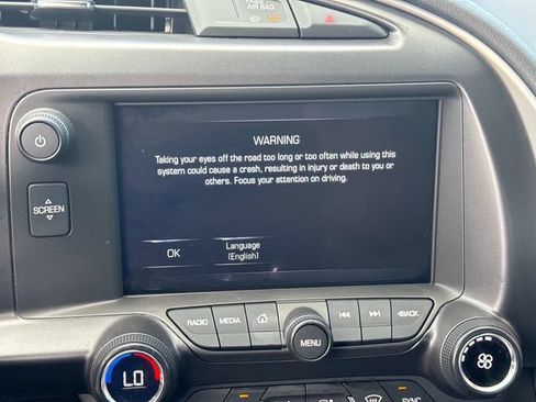 Used 2019 Chevrolet Corvette Stingray Coupe RWD image 16