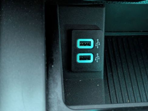 Used 2017 Ford F150 XLT w/ Equipment Group 302A Luxury image 24