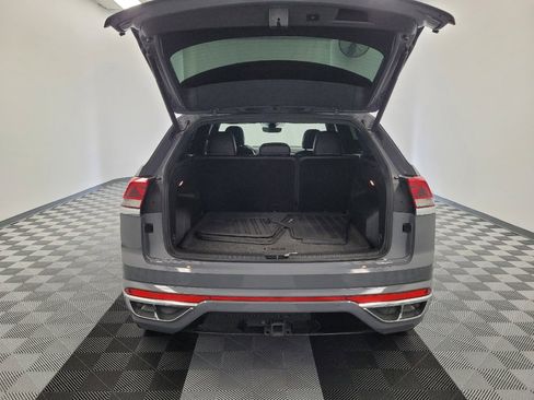 Used 2020 Volkswagen Atlas Cross Sport SEL R-Line image 29