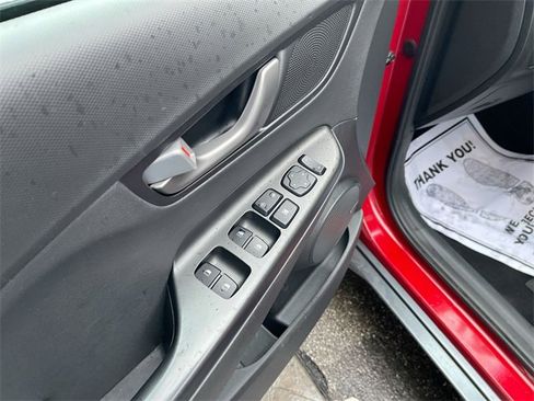Used 2021 Hyundai Kona Limited image 22