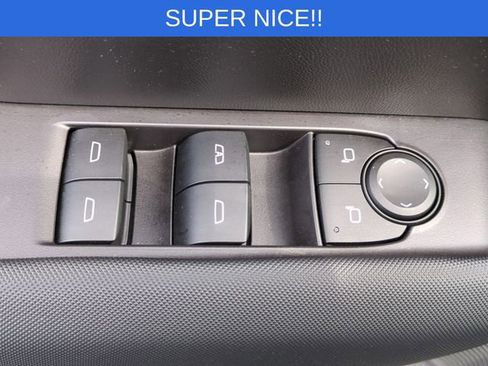 Used 2023 Chevrolet Colorado Z71 w/ Z71 Convenience Package 2 image 24