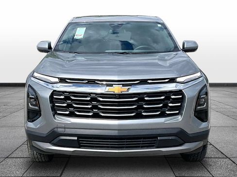 Used 2026 Chevrolet Equinox LT FWD image 3