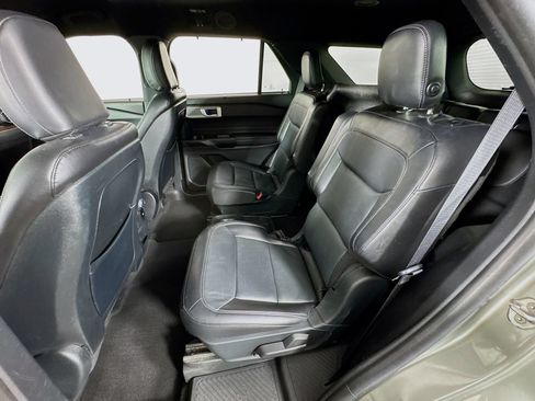 Used 2020 Ford Explorer Limited AWD/4WD image 17