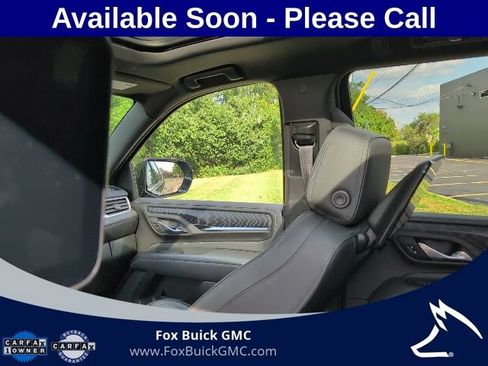 Used 2023 GMC Yukon Denali w/ Denali Reserve Package AWD/4WD image 9