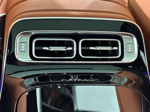 Certified 2022 Mercedes-Benz Maybach S 580 4MATIC image 16