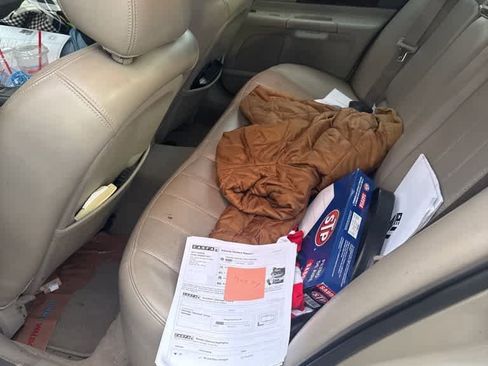 Used 2004 Lincoln LS image 9