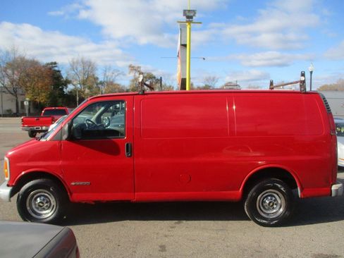 Used 1997 Chevrolet Express 3500 w/ Preferred Equipment Group 2 image 4