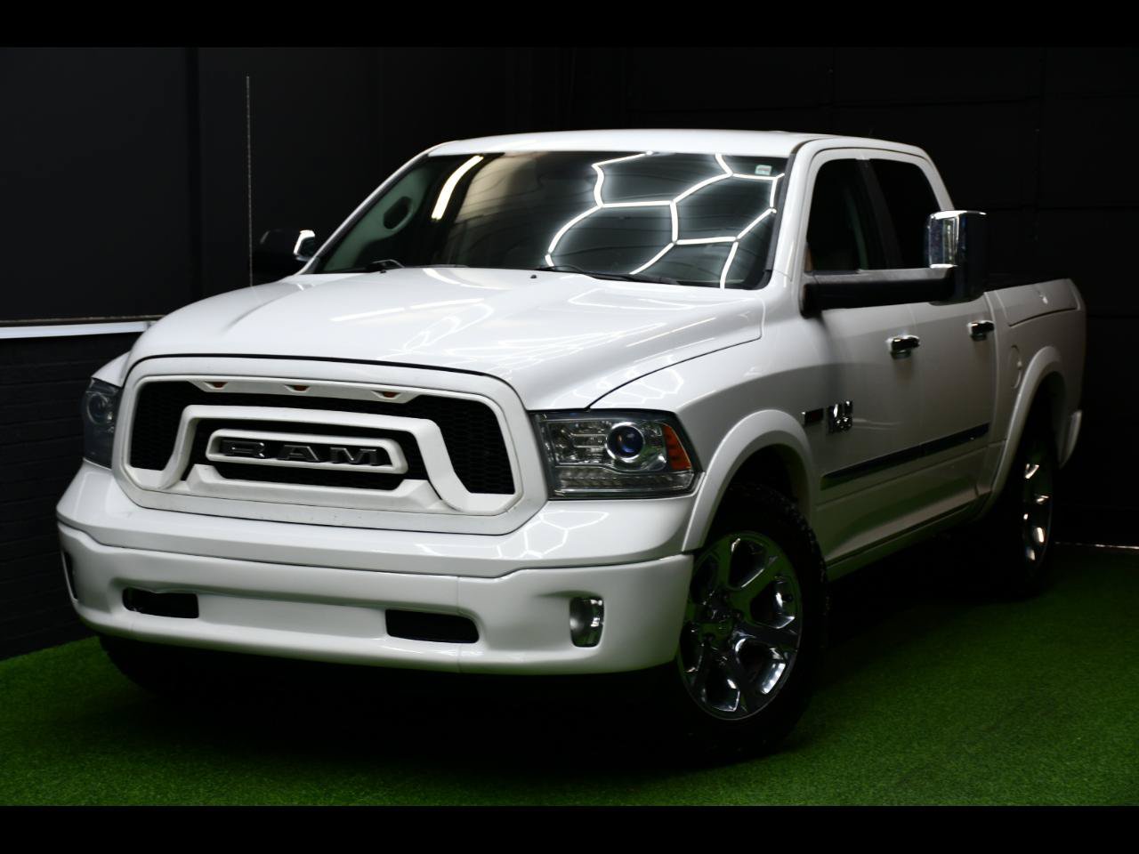 Used 2015 RAM 1500 Laramie w/ Convenience Group AWD/4WD image 1