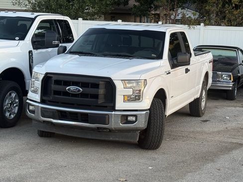 Used 2017 Ford F150 XL w/ Equipment Group 101A Mid AWD/4WD image 3
