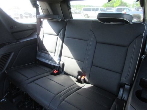 New 2026 GMC Yukon Elevation w/ Elevation Premium Package AWD/4WD image 13