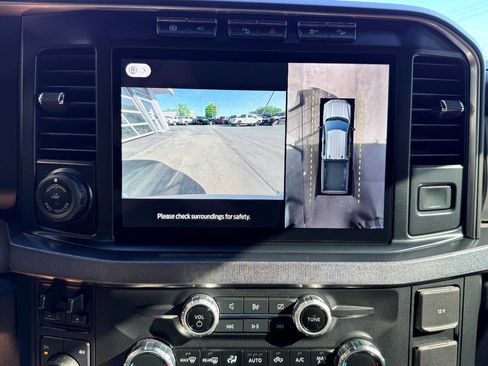 Used 2024 Ford F450 Platinum w/ FX4 Off-Road Package image 36