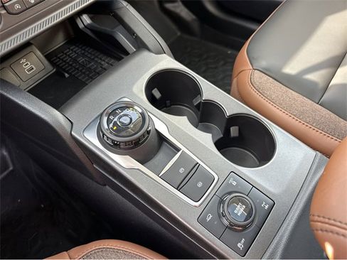 New 2025 Ford Bronco Sport Outer Banks w/ Sasquatch Outer Banks Package image 32