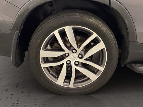 Used 2018 Honda Pilot Touring image 39