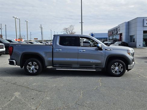Certified 2022 GMC Sierra 1500 SLT w/ SLT Convenience Package image 12