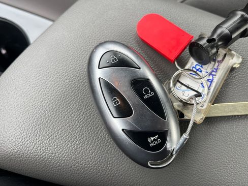 Used 2025 Hyundai Elantra SEL image 22