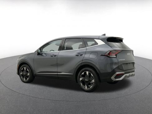 Used 2026 Kia Sportage LX FWD image 7