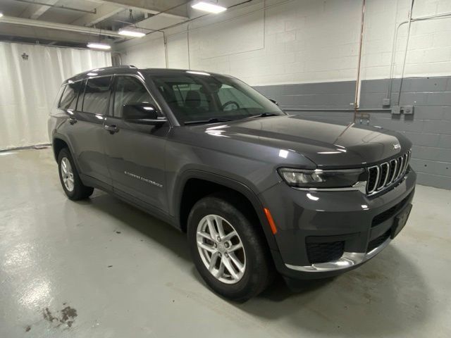 Used 2023 Jeep Grand Cherokee L Laredo w/ Luxury Tech Group I AWD/4WD image 4