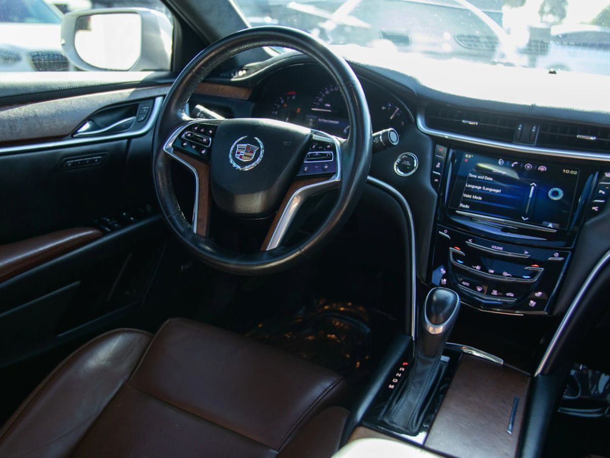 Used 2015 Cadillac XTS Luxury w/ Driver Awareness Package FWD image 30