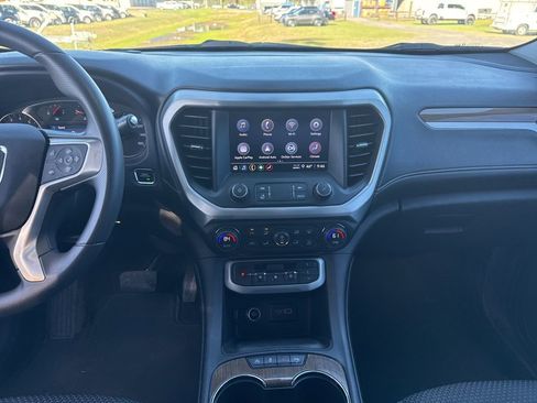 Used 2021 GMC Acadia SLE w/ Driver Convenience Package image 10