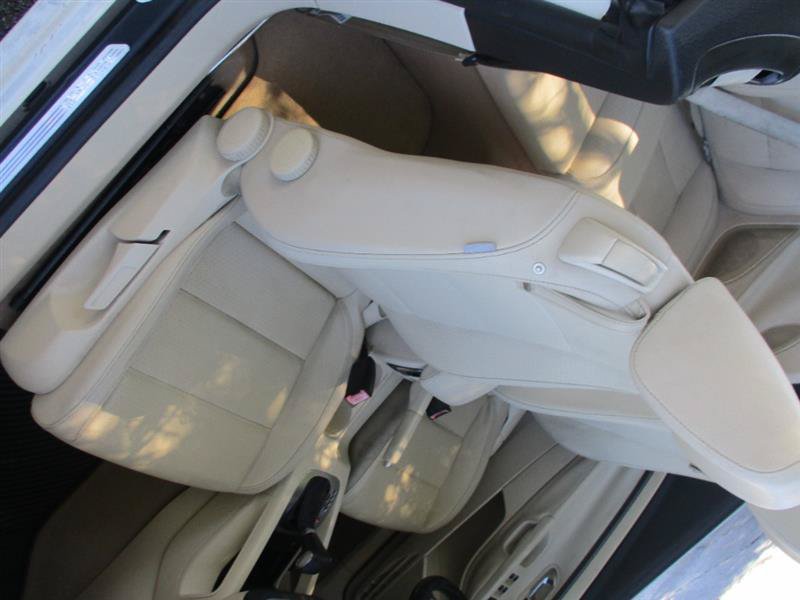 Used 2010 Volkswagen Eos Komfort FWD image 10