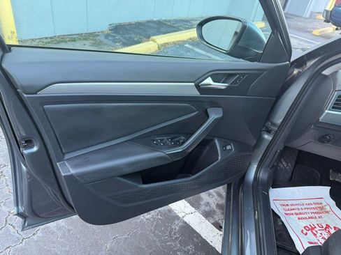 Used 2019 Volkswagen Jetta S w/ Driver Assistance Package image 18