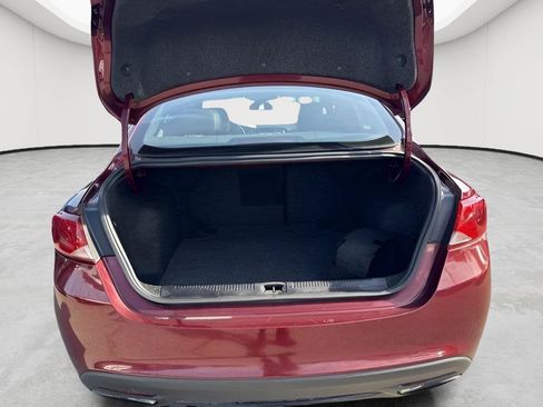 Used 2015 Chrysler 200 S FWD image 18