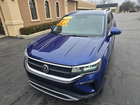 Used 2022 Volkswagen Taos SE image 5