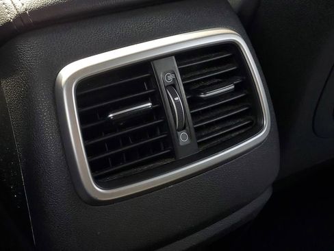 Used 2019 Kia Sorento S image 26